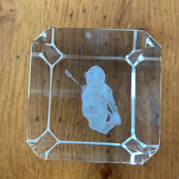 Crystal Glass Cube Paperweight 3-D Laser Etched Male Golfer with Case 3” by 2” - Picture 6 of 10